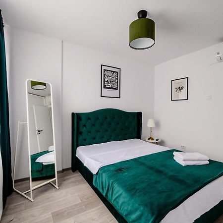 Happy Heart Hideaway Apartment Bucharest Exterior photo